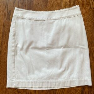 Vineyard Vines white cotton mini skirt
